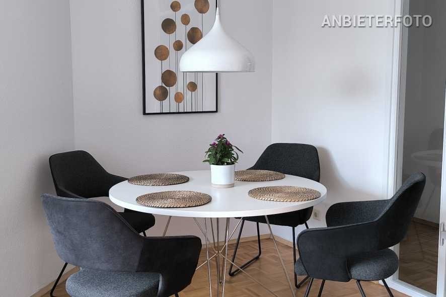 Möblierte Maisonette mit Balkon in Düsseldorf-Stadtbezirk 7-Gerresheim