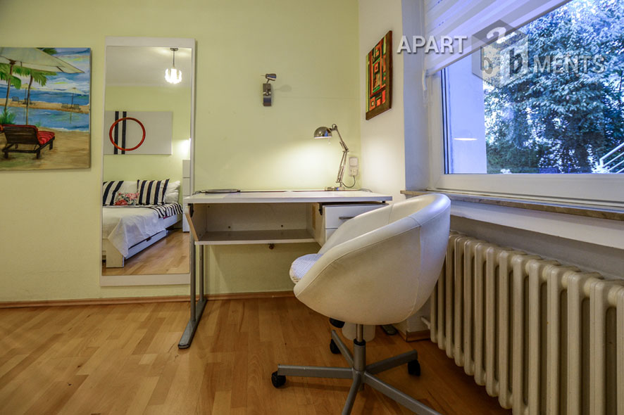Möbliertes geräumiges Zimmer in traumhafter Lage am Rhein in Bonn-Castell