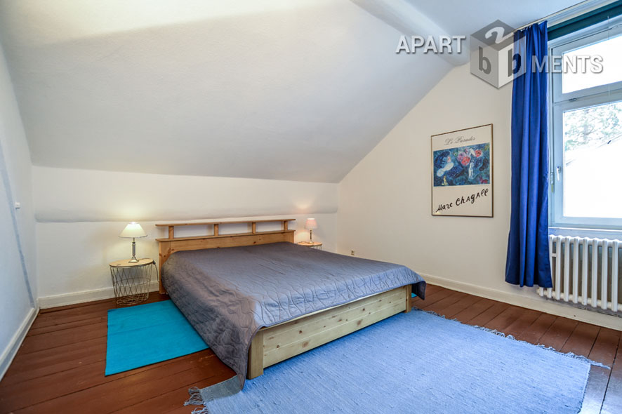 Möblierte und geräumige Wohnung mit Dachterrasse in Bonn-Villenviertel