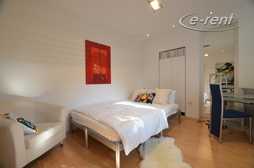 Möbliertes Mini-Apartment in traumhafter Lage am Rhein in Bonn-Castell