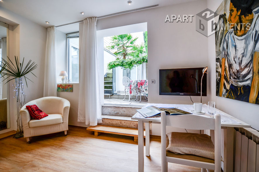 Möbliertes Mini-Apartment in traumhafter Lage am Rhein in Bonn-Castell