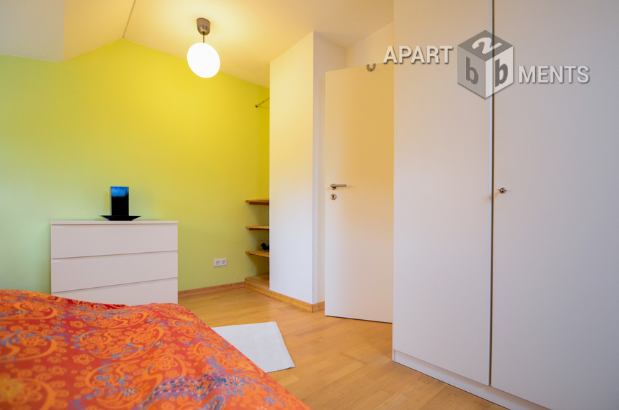 spacious 2 room apartment in the attic storey with comfort bath