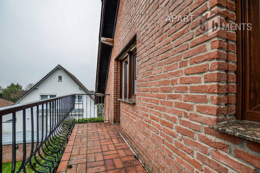 Möbliertes freistehendes Einfamilienhaus in ruhiger Lage in Lohmar-Weegen