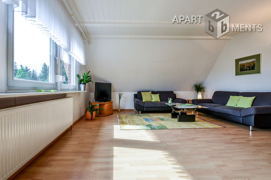 Möblierte und geräumige Wohnung mit Blick auf Siebengebirge in Bonn-Hoholz