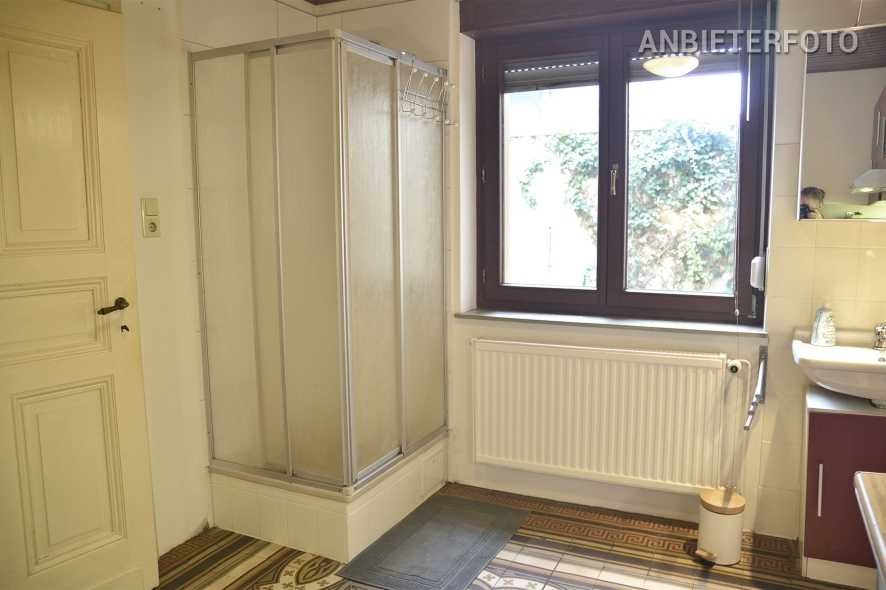 Modern möblierte Wohnung mit Terrasse in Bonn-Plittersdorf