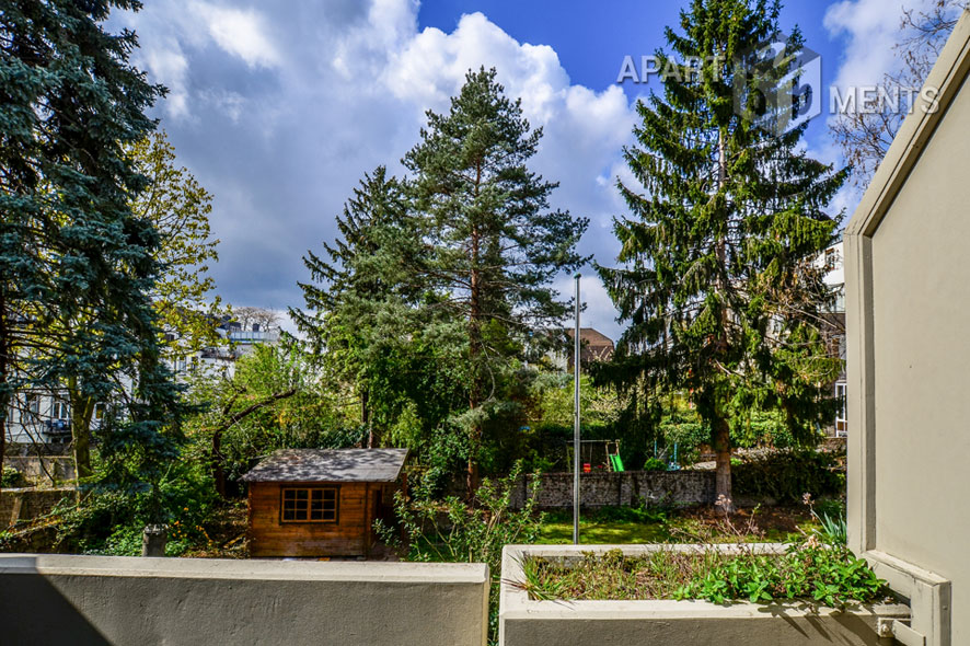 Modern möbliertes Singleapartment mit Balkon in Bonn-Südstadt