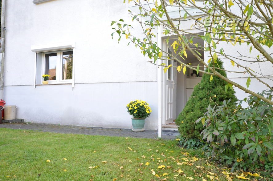 Gepflegt möblierte Singlewohnung in guter Wohnlage von Bonn-Holzlar