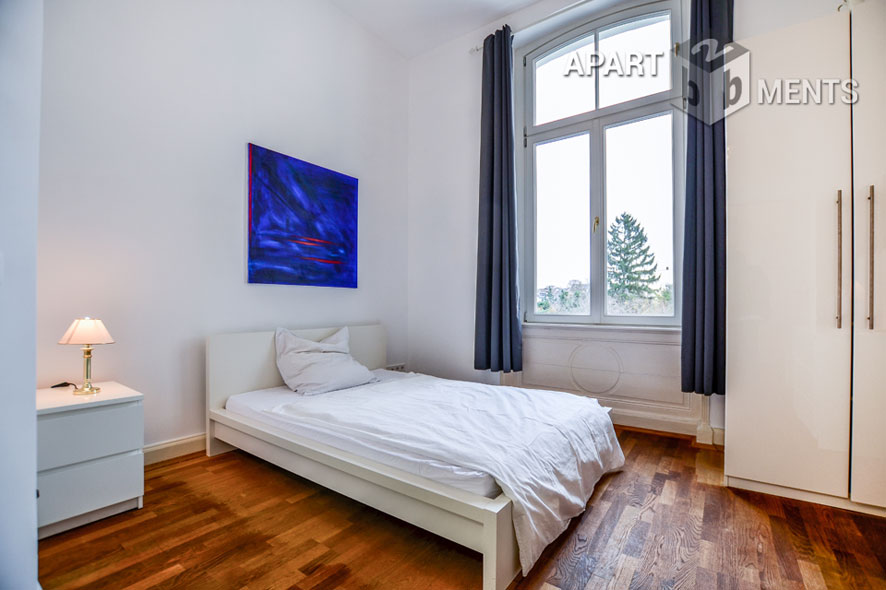 Modern furnished top category apartment in best south city location in Bonn