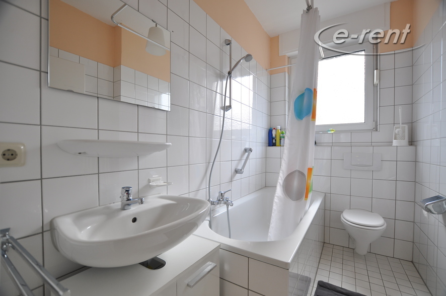 neat furnished spacious old building apartment in Bonn-Kessenich
