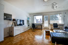 Möbliertes Apartment mit großer Fensterfront und Balkon in Bonn-Plittersdorf