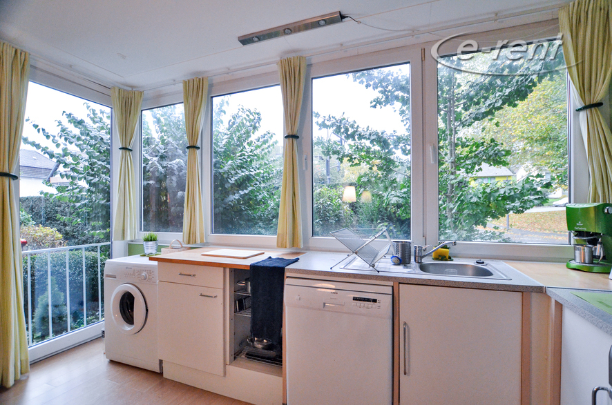 Spacious 3-room apartment with classic furnishings