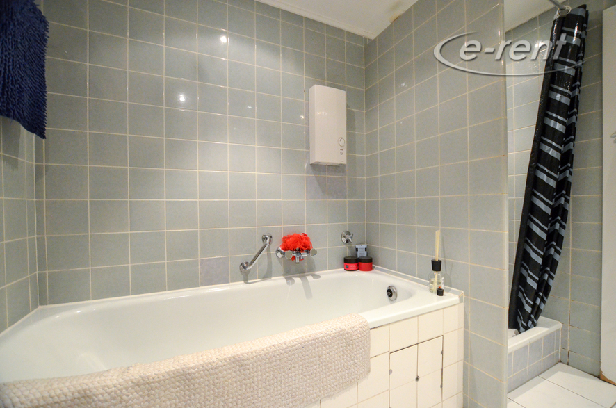 Spacious 3-room apartment with classic furnishings
