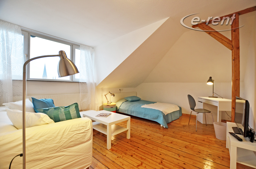 Modern möblierte Dachwohnung in Bonn-Poppelsdorf, Grenze Weststadt