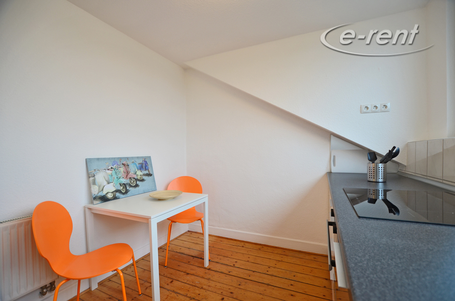 Modern möblierte Dachwohnung in Bonn-Poppelsdorf, Grenze Weststadt