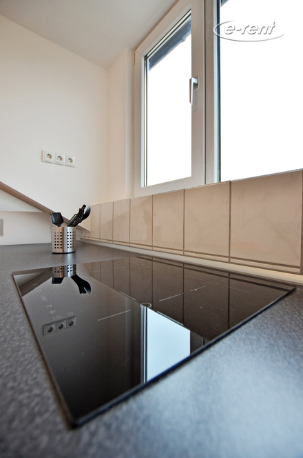 Modern möblierte Dachwohnung in Bonn-Poppelsdorf, Grenze Weststadt