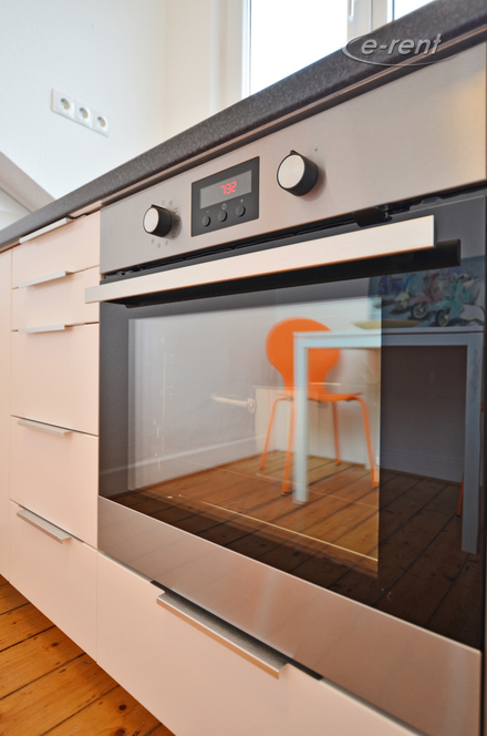 Modern möblierte Dachwohnung in Bonn-Poppelsdorf, Grenze Weststadt