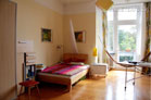 Modern möblierte loftartige Wohnung in der Bonner Weststadt