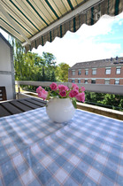 Helle und möblierte Balkonwohnung für Paar oder Familie in Bonn-Plittersdorf