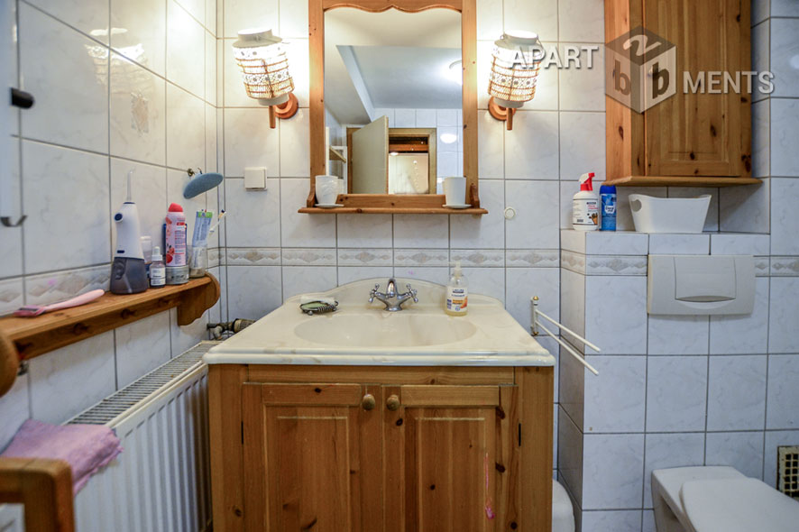 Möbliertes und gepflegtes Zimmer in 2er Frauen-WG in Wachtberg-Pech