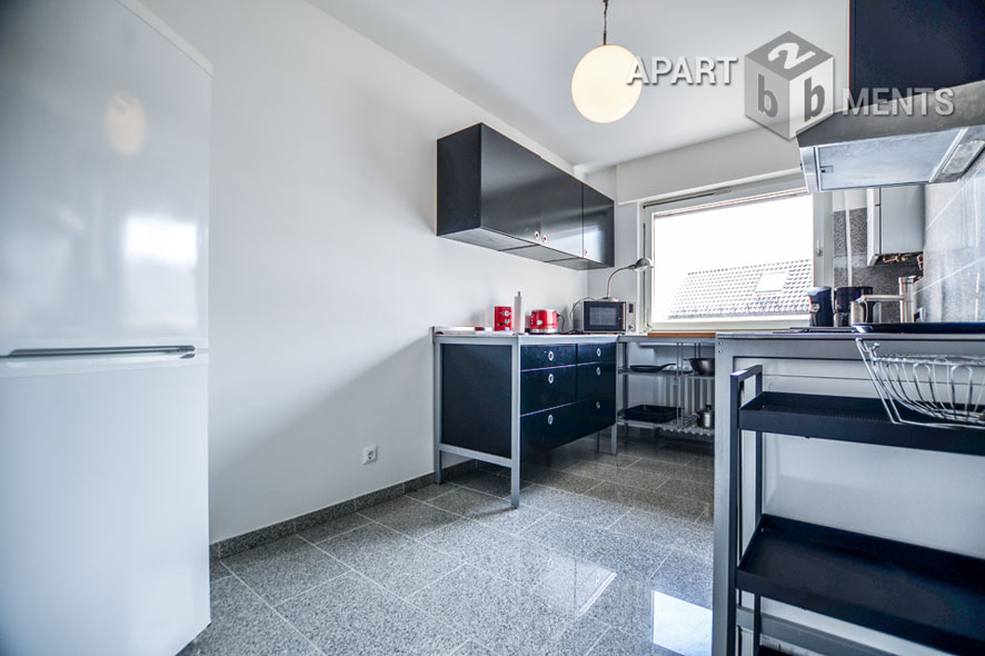 Modern furnished and spacious apartment with balcony in Bonn-Friesdorf