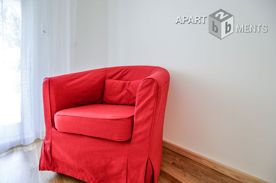 Modern furnished and spacious apartment with balcony in Bonn-Friesdorf