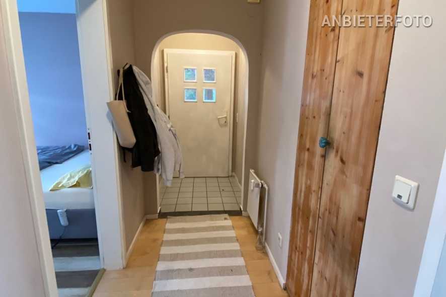Barrierefreie und möblierte Wohnung mit Terrasse in Bonn-Poppelsdorf