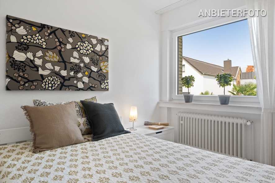 Geräumige und möblierte Wohnung mit Balkon in Niederkassel-Mondorf
