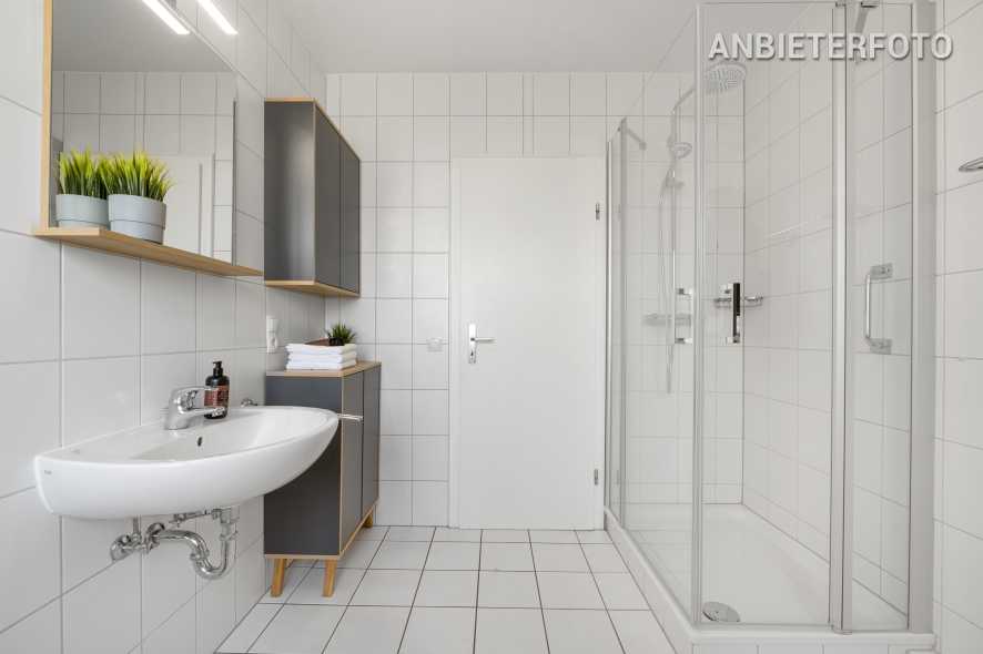 Geräumige und möblierte Wohnung mit Balkon in Niederkassel-Mondorf