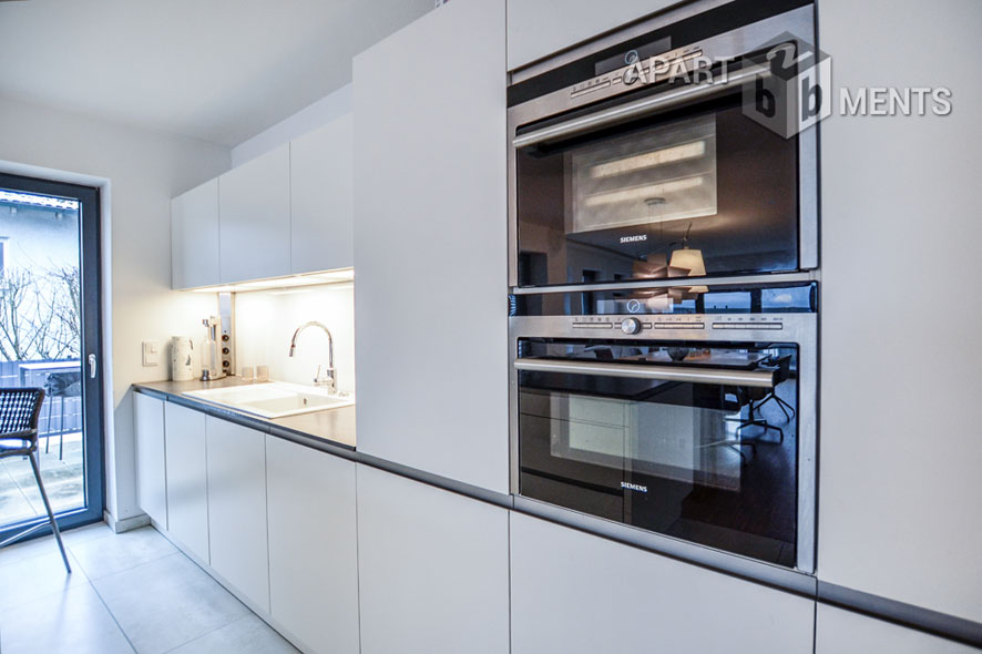 Möbliertes Haus mit Blick zu Rhein und Siebengebirge in Remagen-Oberwinter