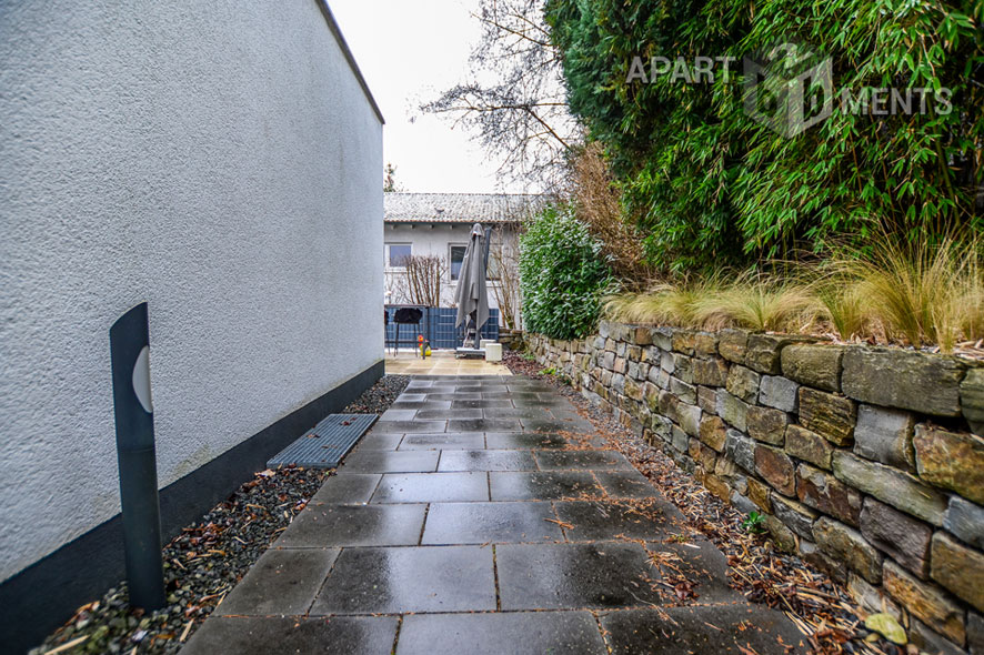 Möbliertes Haus mit Blick zu Rhein und Siebengebirge in Remagen-Oberwinter