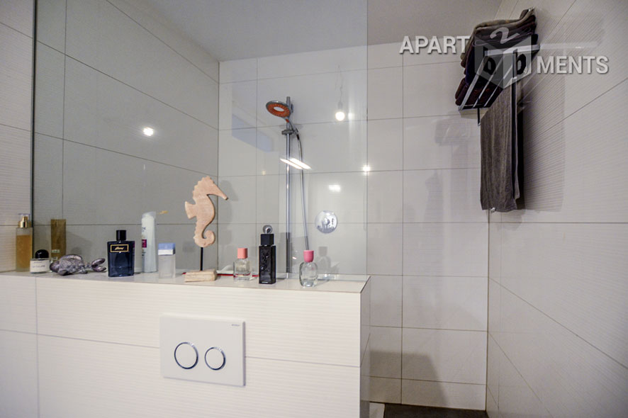 Möbliertes Haus mit Blick zu Rhein und Siebengebirge in Remagen-Oberwinter