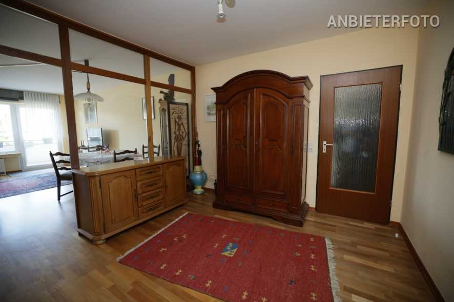 Geräumige und möblierte Wohnung mit Balkon in Meckenheim-Merl