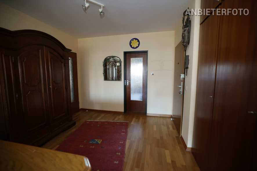 Geräumige und möblierte Wohnung mit Balkon in Meckenheim-Merl