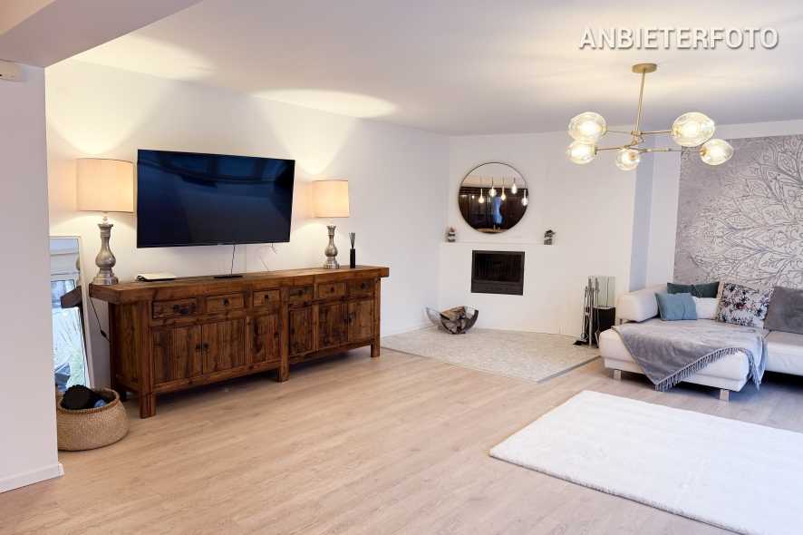 Möblierte Wohnung mit 2 Schlafzimmern 2 Bädern und Sauna in Neunkirchen-Seelscheid-Hochhausen