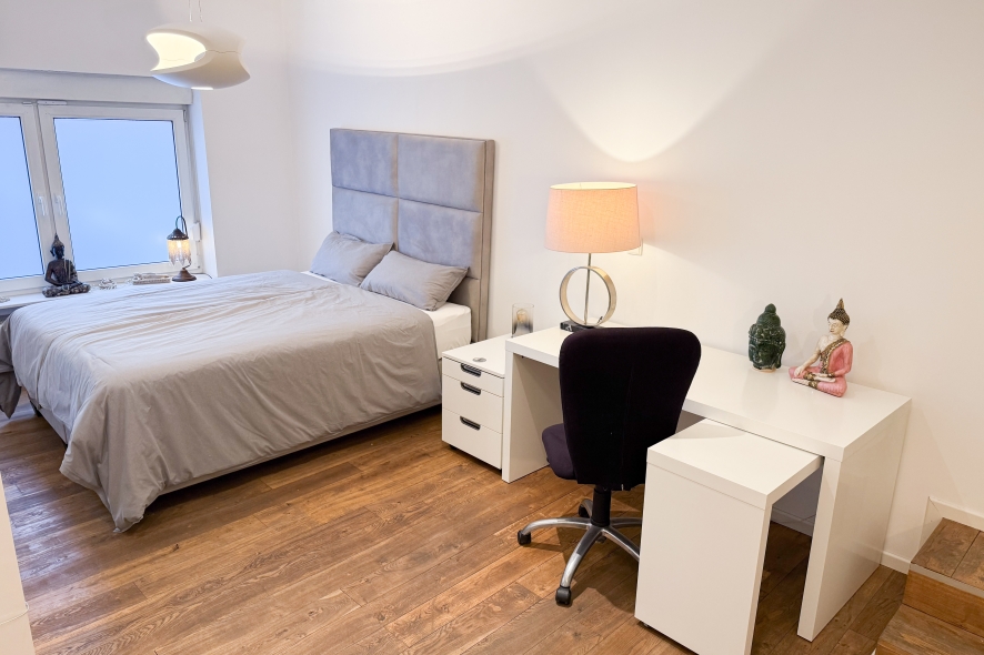 Möblierte Wohnung mit 2 Schlafzimmern 2 Bädern und Sauna in Neunkirchen-Seelscheid-Hochhausen