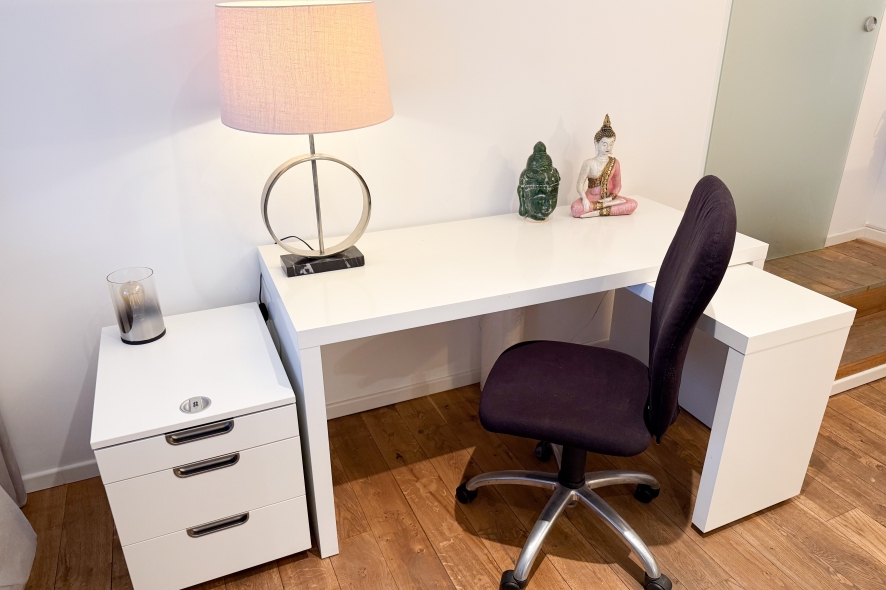 Möblierte Wohnung mit 2 Schlafzimmern 2 Bädern und Sauna in Neunkirchen-Seelscheid-Hochhausen