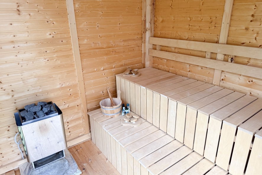 Möblierte Wohnung mit 2 Schlafzimmern 2 Bädern und Sauna in Neunkirchen-Seelscheid-Hochhausen