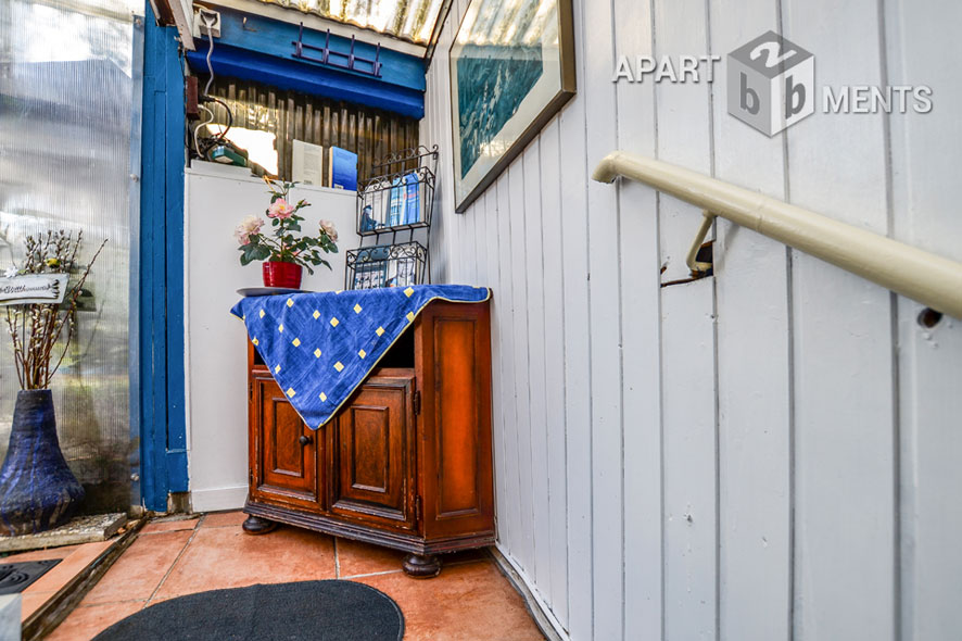 Furnished granny flat in Bonn-Tannenbusch