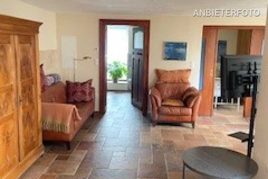 Stilvoll möblierte und geräumige Singlewohnung in Bonn-Oberkassel