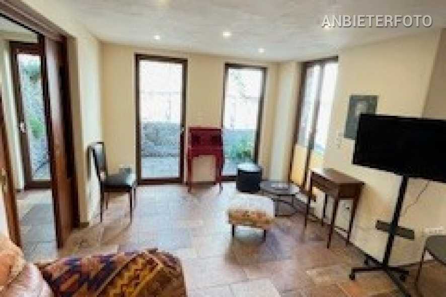Stilvoll möblierte und geräumige Singlewohnung in Bonn-Oberkassel