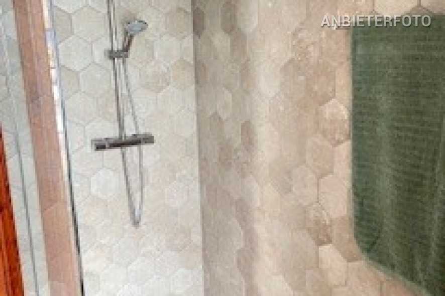 Stilvoll möblierte und geräumige Singlewohnung in Bonn-Oberkassel