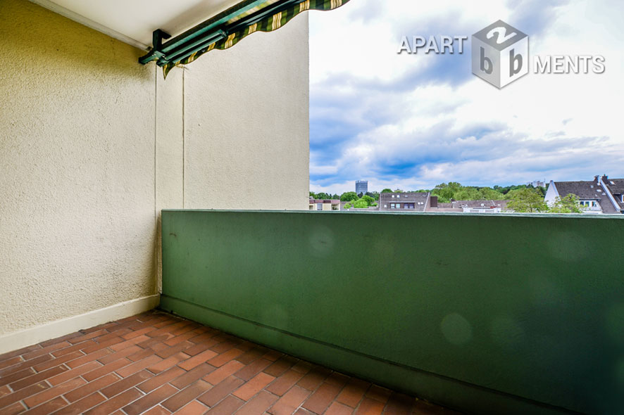 Hochwertig möblierte Wohnung mit Balkon in Bonn-Duisdorf