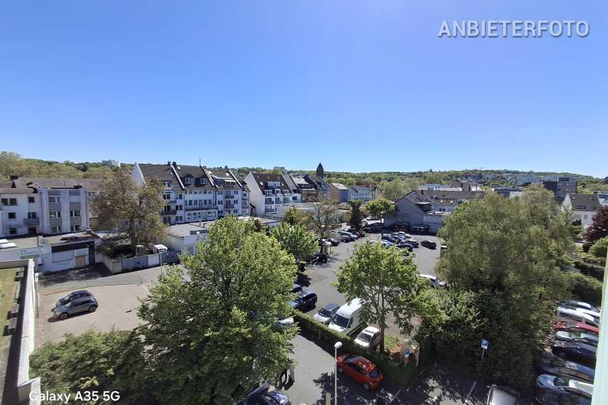 Hochwertig möblierte Wohnung mit Balkon in Bonn-Duisdorf