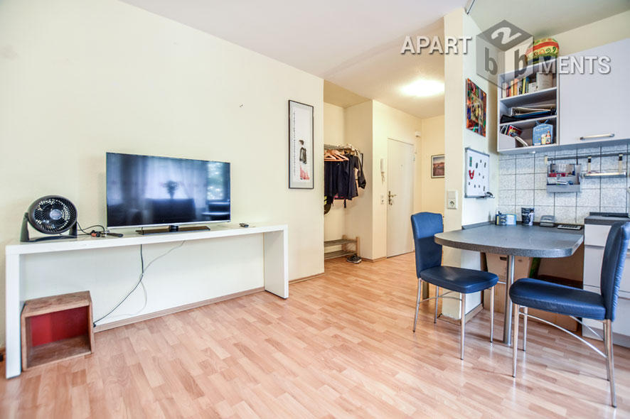 Möbliertes 2-Zimmer-Apartment mit Balkon im Villenviertel von Bonn-Plittersdorf