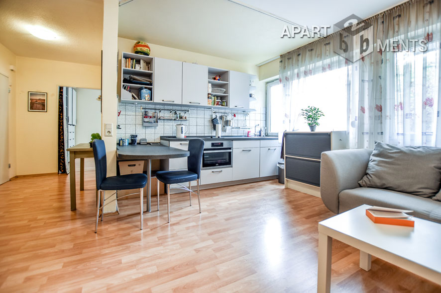 Möbliertes 2-Zimmer-Apartment mit Balkon im Villenviertel von Bonn-Plittersdorf