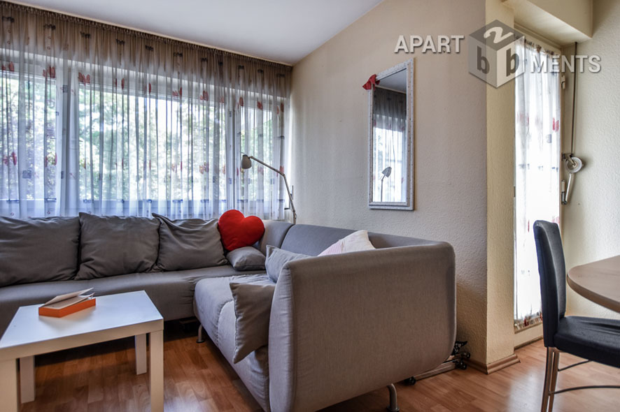 Möbliertes 2-Zimmer-Apartment mit Balkon im Villenviertel von Bonn-Plittersdorf