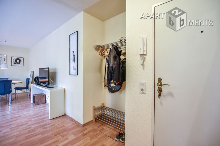 Möbliertes 2-Zimmer-Apartment mit Balkon im Villenviertel von Bonn-Plittersdorf