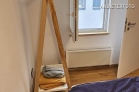 Kleines Luxus-Haus möbliert und mit Sonnenhof in Bornheim-Walberberg