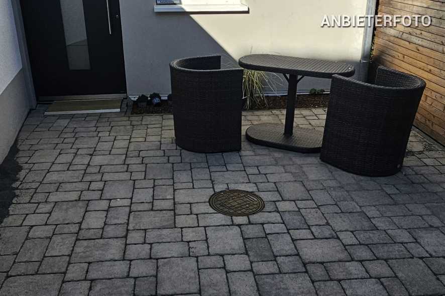 Kleines Luxus-Haus möbliert und mit Sonnenhof in Bornheim-Walberberg