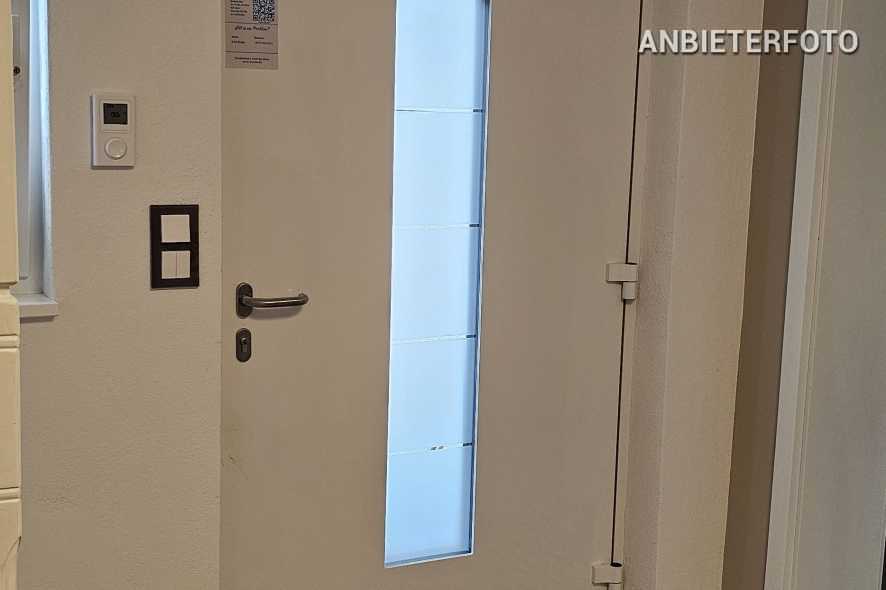 Kleines Luxus-Haus möbliert und mit Sonnenhof in Bornheim-Walberberg